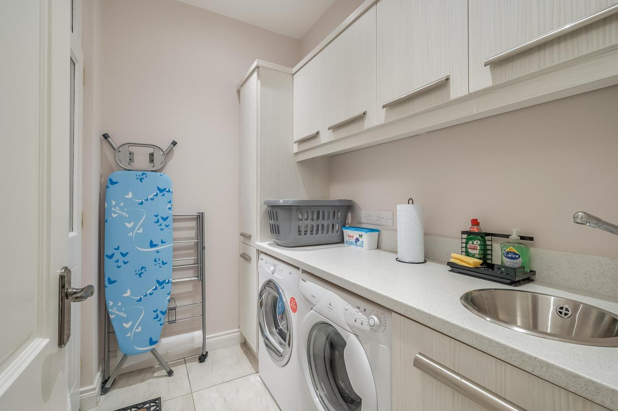Staybynumbers - Belfast City Centre - 3 Bed, 3 Bathroom & Parking Eksteriør bilde